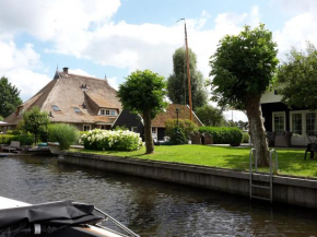 d'Oude Herbergh, vakantiehuizen aan het water